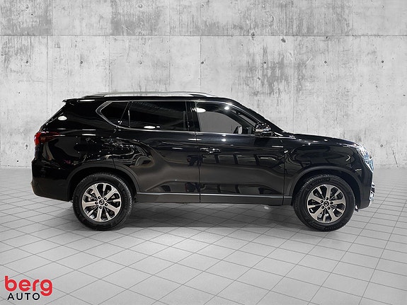 KGM Rexton 8 of 18