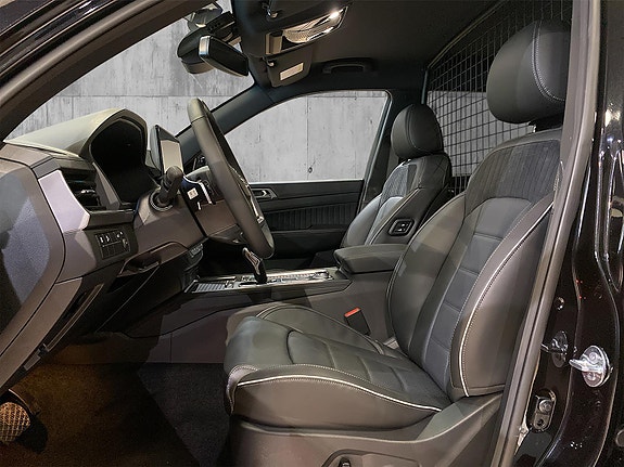 KGM Rexton 12 of 18