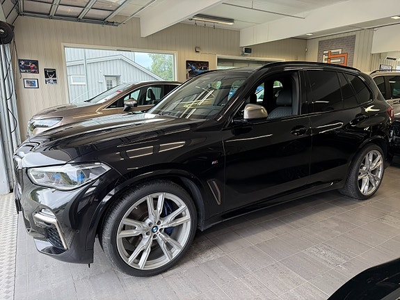 BMW X5 3 of 5