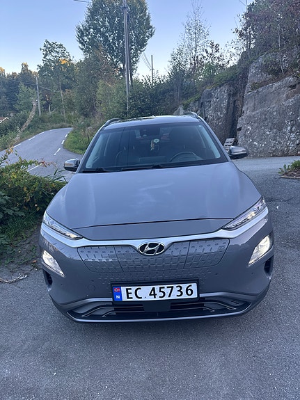 Hyundai Kona 5 of 8