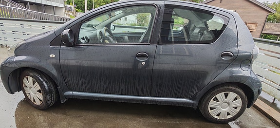 Toyota Aygo 11 of 22