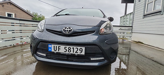 Toyota Aygo 6 of 22
