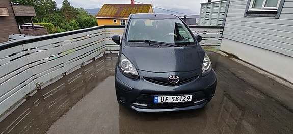 Toyota Aygo 2 of 22