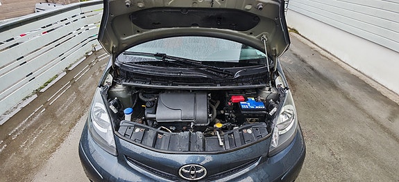 Toyota Aygo 8 of 22
