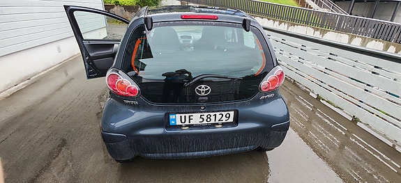 Toyota Aygo 5 of 22