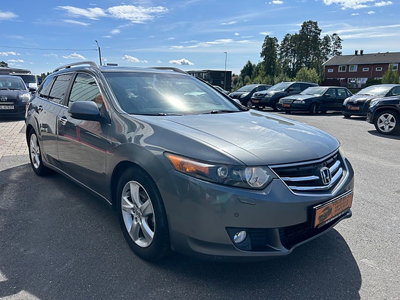 Honda Accord 3 of 5