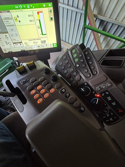John Deere T560 Hillmaster, 625R, PRO-DRIVE 40km 9 of 20