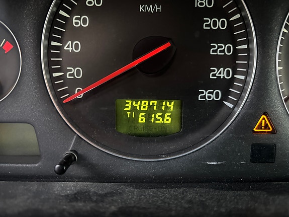 Volvo XC90 6 of 25