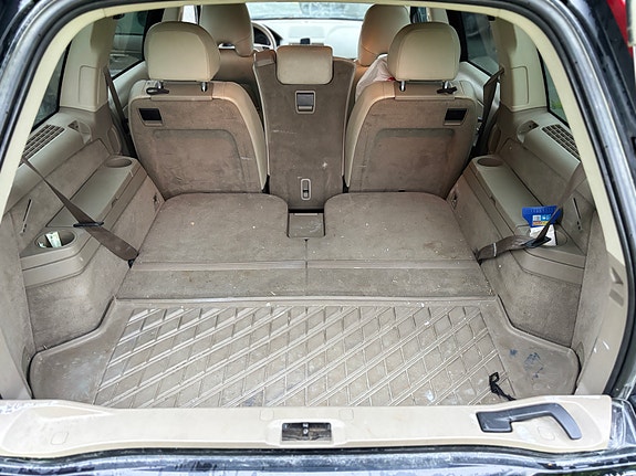 Volvo XC90 12 of 25
