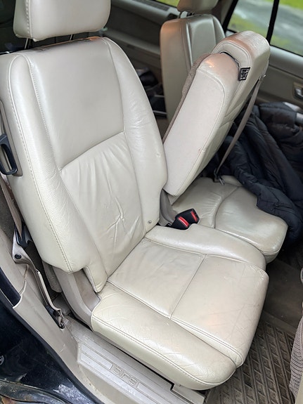 Volvo XC90 11 of 25