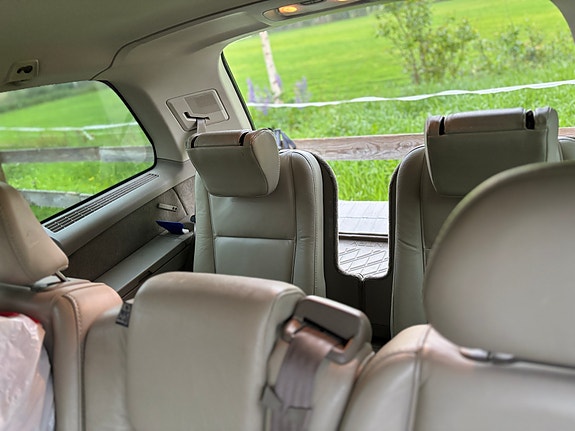Volvo XC90 14 of 25