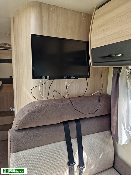 Hobby Siesta V65 GE Edition 2015 – Velholdt kvalitetsbobil med hengerfeste, aircondition, LED-TV, sykkelstativ og vinterhjul 16 of 30