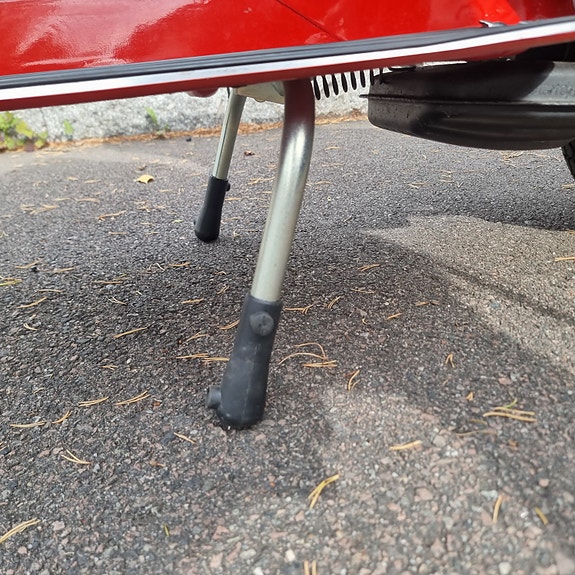 Vespa 3 of 19
