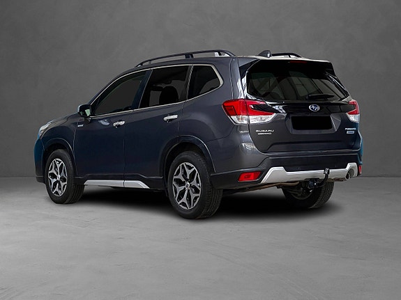 Subaru Forester 10 of 30