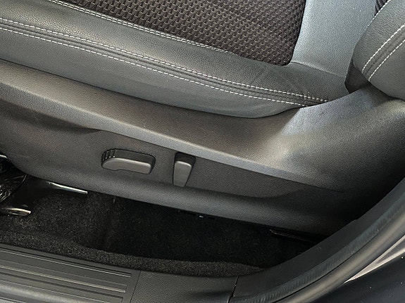 Subaru Forester 15 of 30