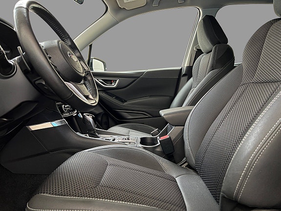 Subaru Forester 12 of 30