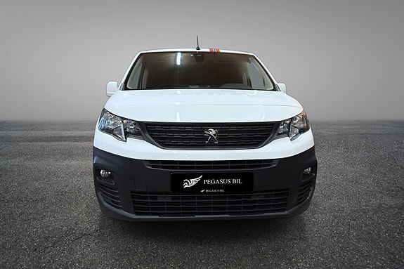 Peugeot Partner 2 of 5