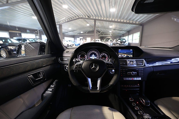 Mercedes-Benz E63 18 of 30