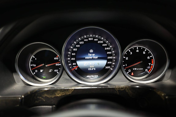 Mercedes-Benz E63 17 of 30