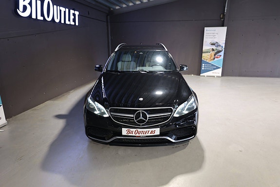 Mercedes-Benz E63 2 of 30