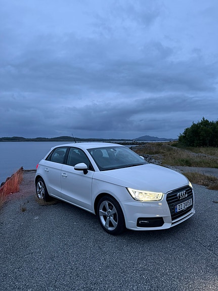 Audi A1 3 of 16