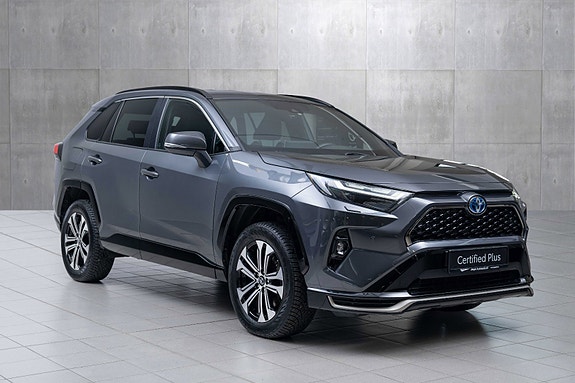 Toyota RAV4 Plug-in Hybrid 7 of 20