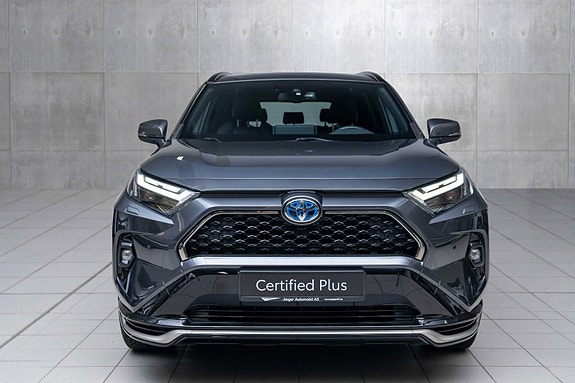 Toyota RAV4 Plug-in Hybrid 8 of 20