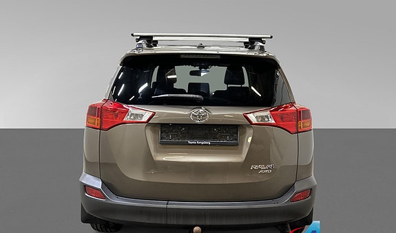 Toyota RAV4 5 of 5