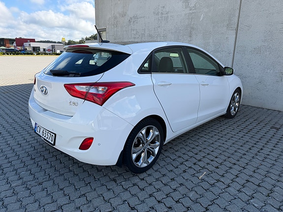 Hyundai i30 6 of 30