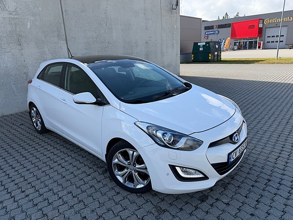 Hyundai i30 4 of 30