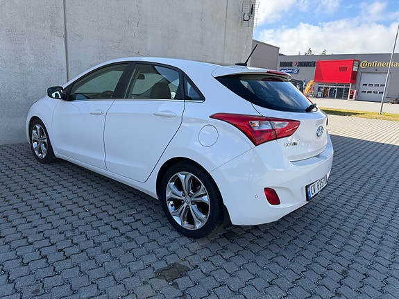 Hyundai i30 8 of 30
