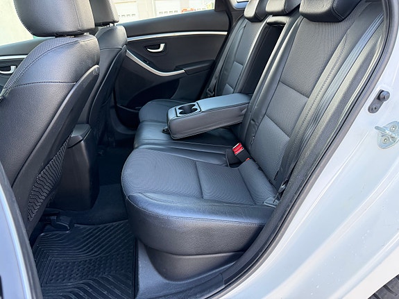 Hyundai i30 25 of 30