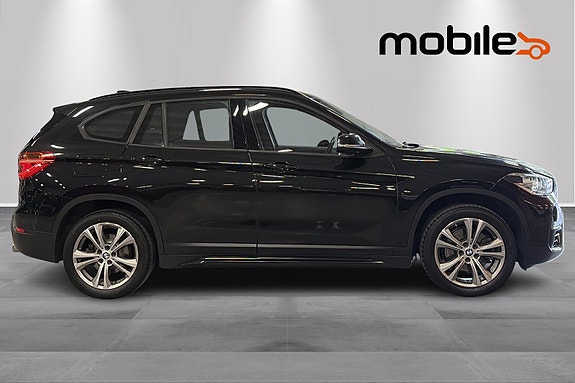 BMW X1 2 of 25
