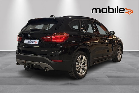 BMW X1 3 of 25