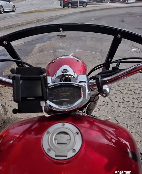 Yamaha XVS 1300 A Midnight Star 6 of 12