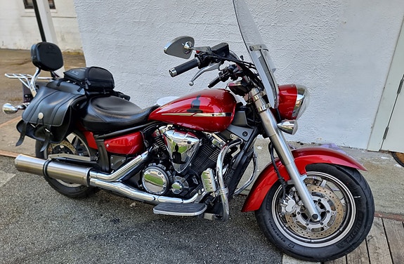 Yamaha XVS 1300 A Midnight Star 11 of 12