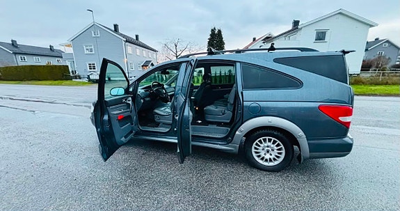 SsangYong Rodius 19 of 24