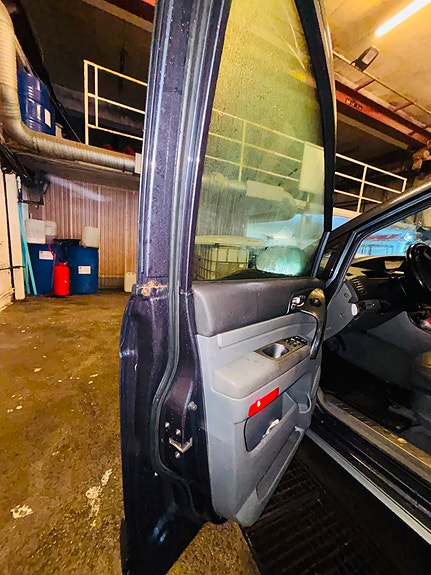 SsangYong Rodius 3 of 24