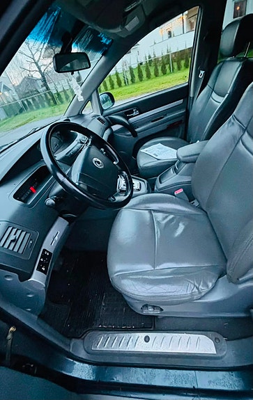SsangYong Rodius 20 of 24