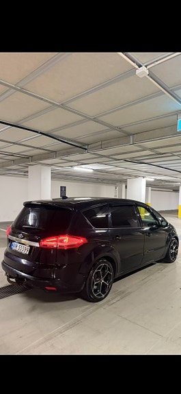 Ford S-MAX 2 of 4