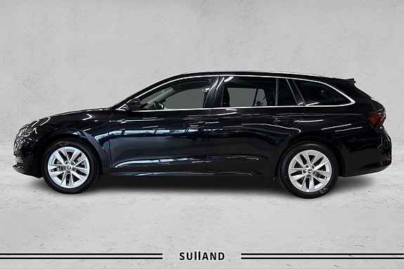 Skoda Octavia 2 of 5