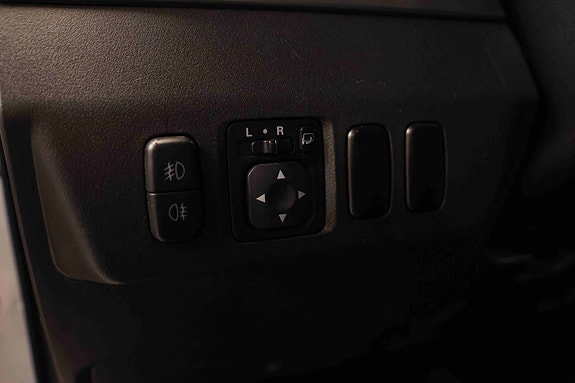 Mitsubishi Pajero 13 of 30