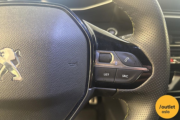 Peugeot e-208 16 of 27