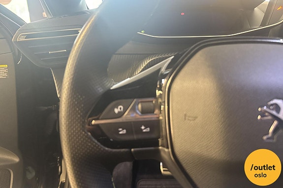 Peugeot e-208 15 of 27