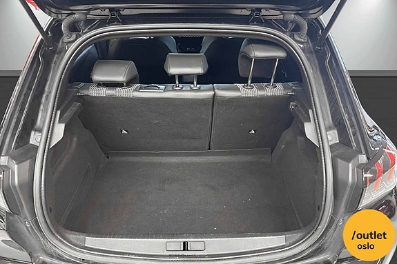 Peugeot e-208 5 of 5