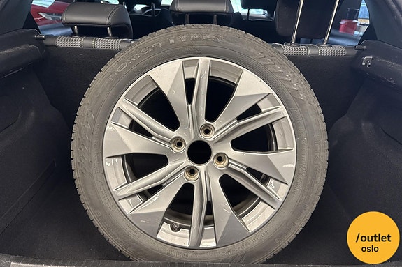 Peugeot e-208 10 of 27