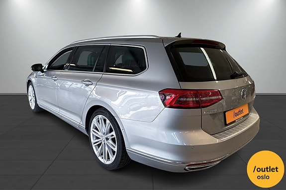Volkswagen Passat 3 of 5