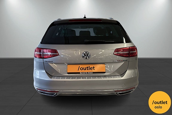 Volkswagen Passat 4 of 5