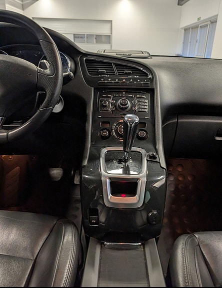 Peugeot 5008 29 of 30