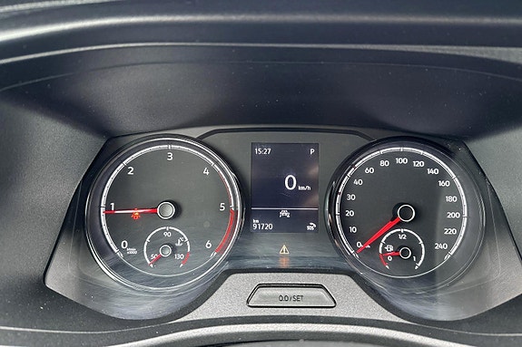 Volkswagen Transporter 13 of 15